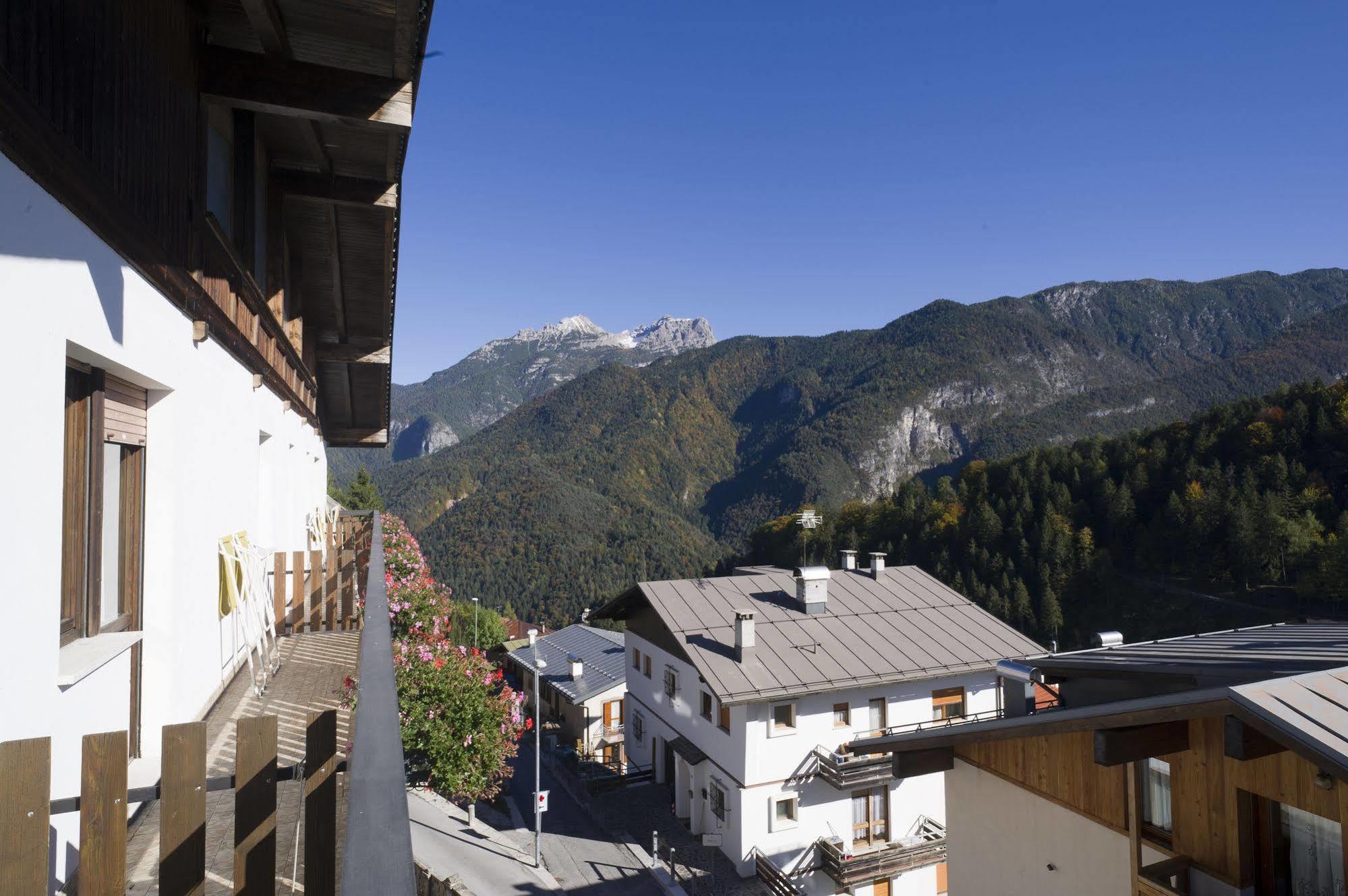 Hotel Giardino Pieve di Cadore Exterior foto